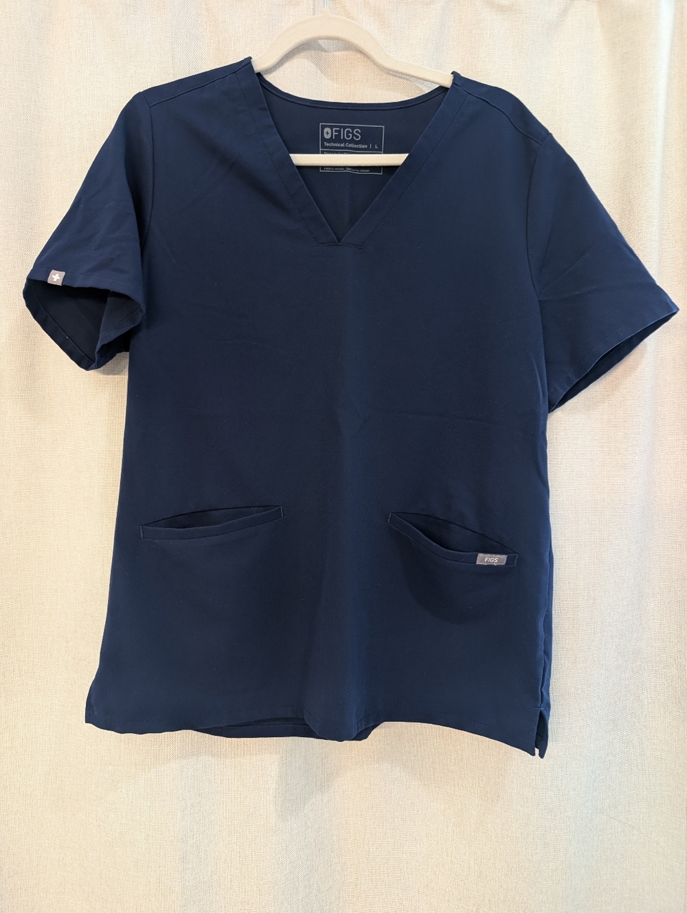 FIGS Casma Scrub Top Navy Blue Womens L  V-Neck *INSIDE POCKETS CUT OUT* FW1100